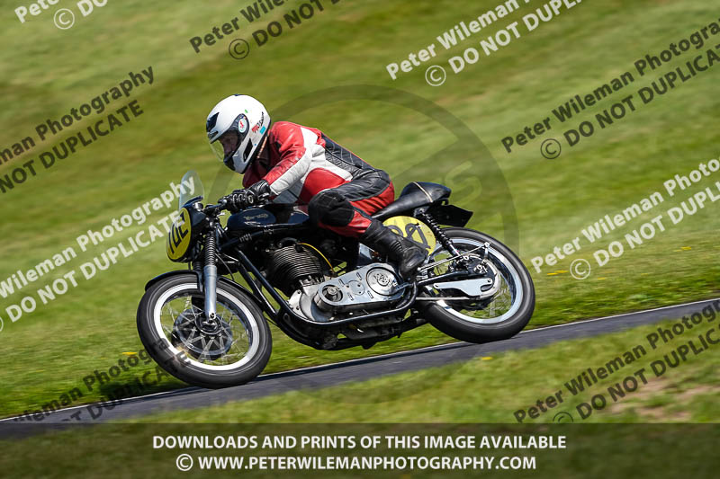 Vintage motorcycle club;eventdigitalimages;mallory park;mallory park trackday photographs;no limits trackdays;peter wileman photography;trackday digital images;trackday photos;vmcc festival 1000 bikes photographs